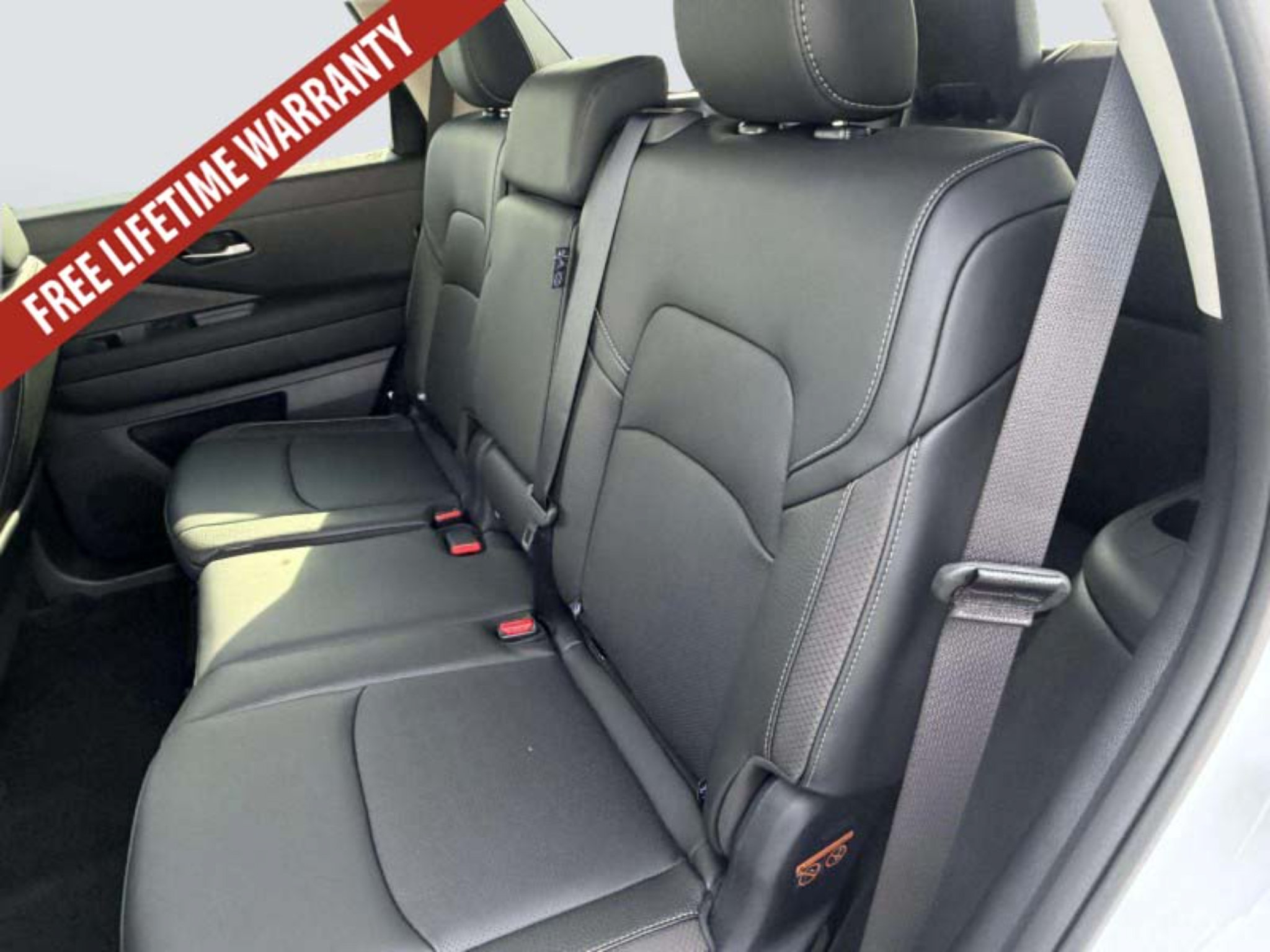 New 2026 Nissan Pathfinder SL FWD image 22