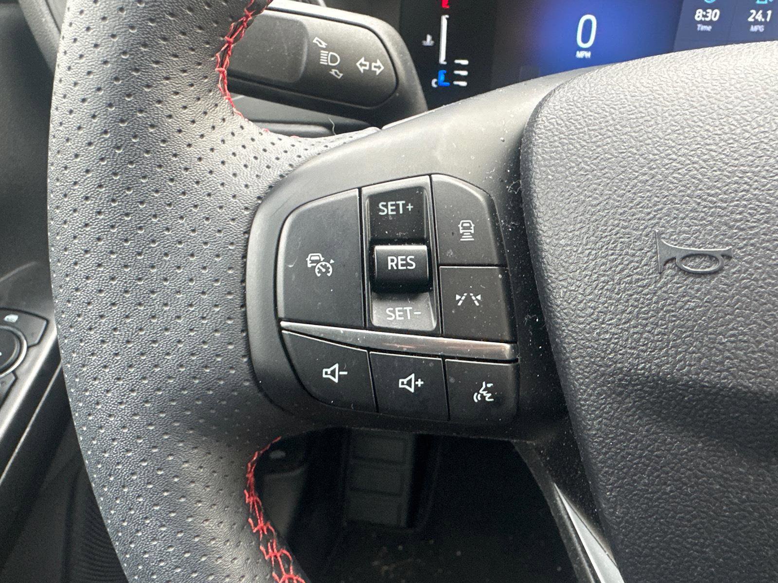 Certified 2024 Ford Escape ST-Line w/ Tech Pack #1 image 21