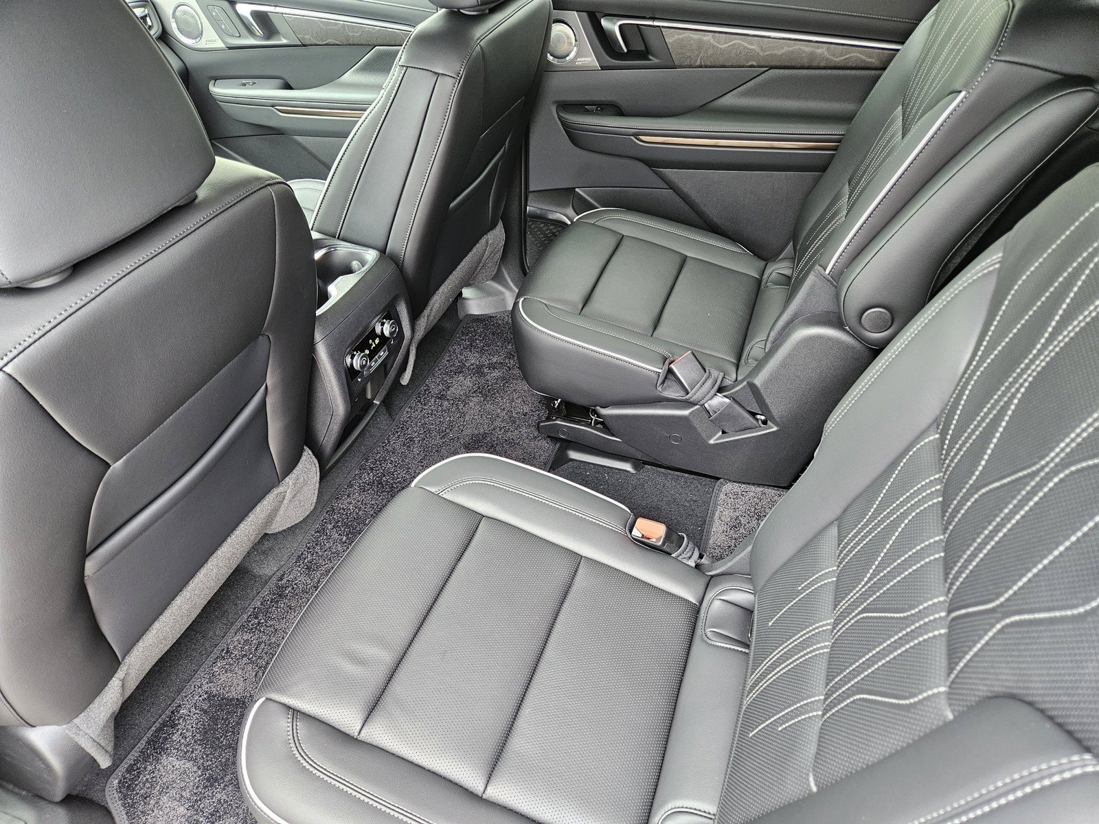 New 2026 Buick Enclave Avenir w/ Super Cruise Package FWD image 20
