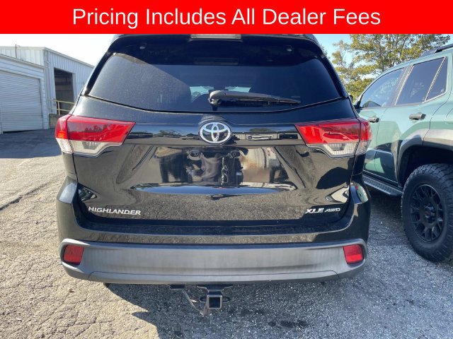 Used 2019 Toyota Highlander XLE AWD/4WD image 5