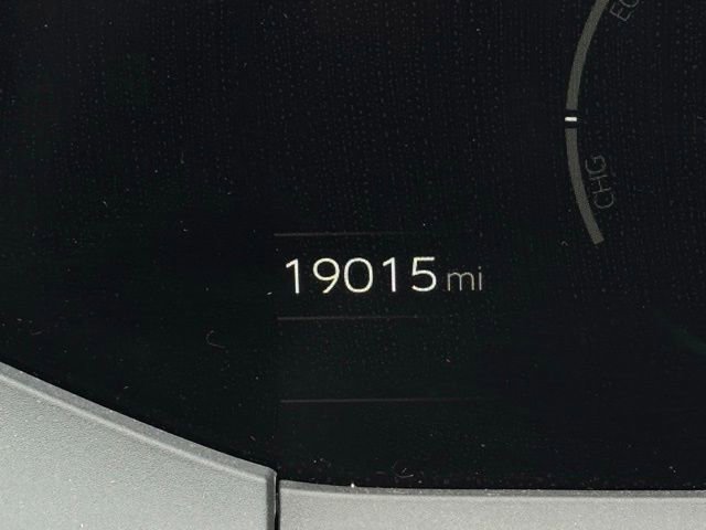 Used 2025 Toyota Prius Limited image 25