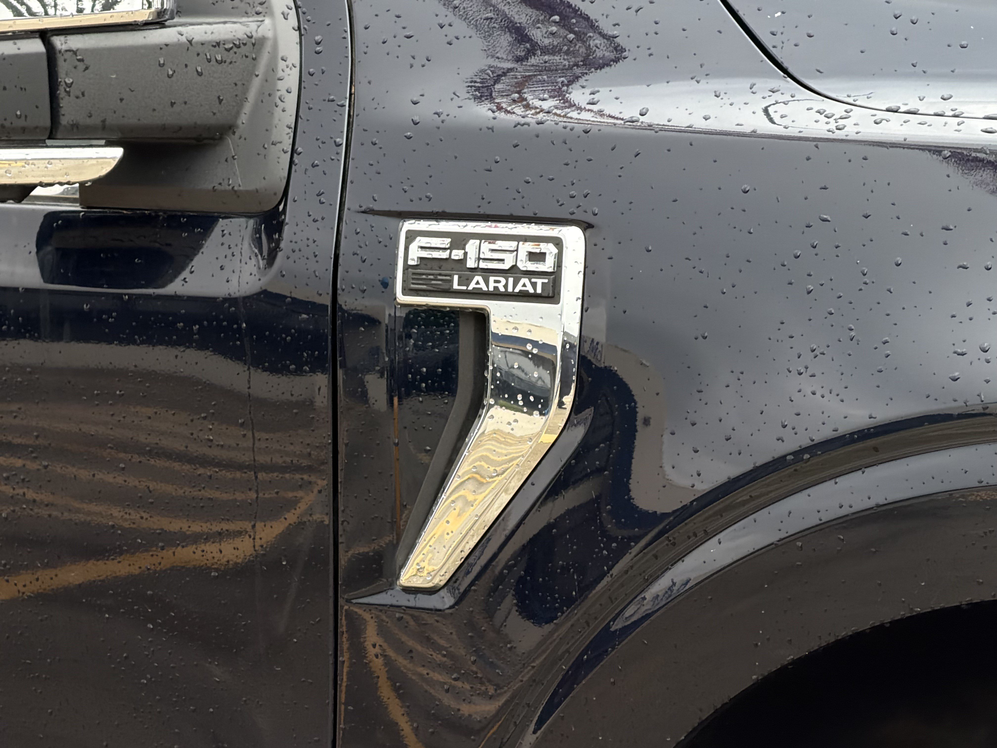 Used 2025 Ford F150 Lariat w/ FX4 Off-Road Package AWD/4WD image 4