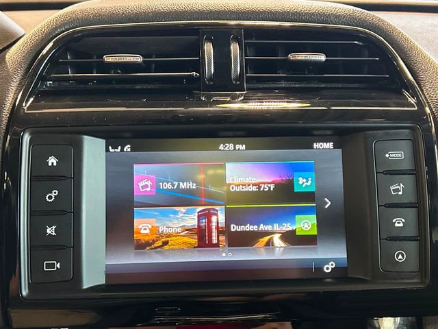 Used 2018 Jaguar F-PACE Premium image 30