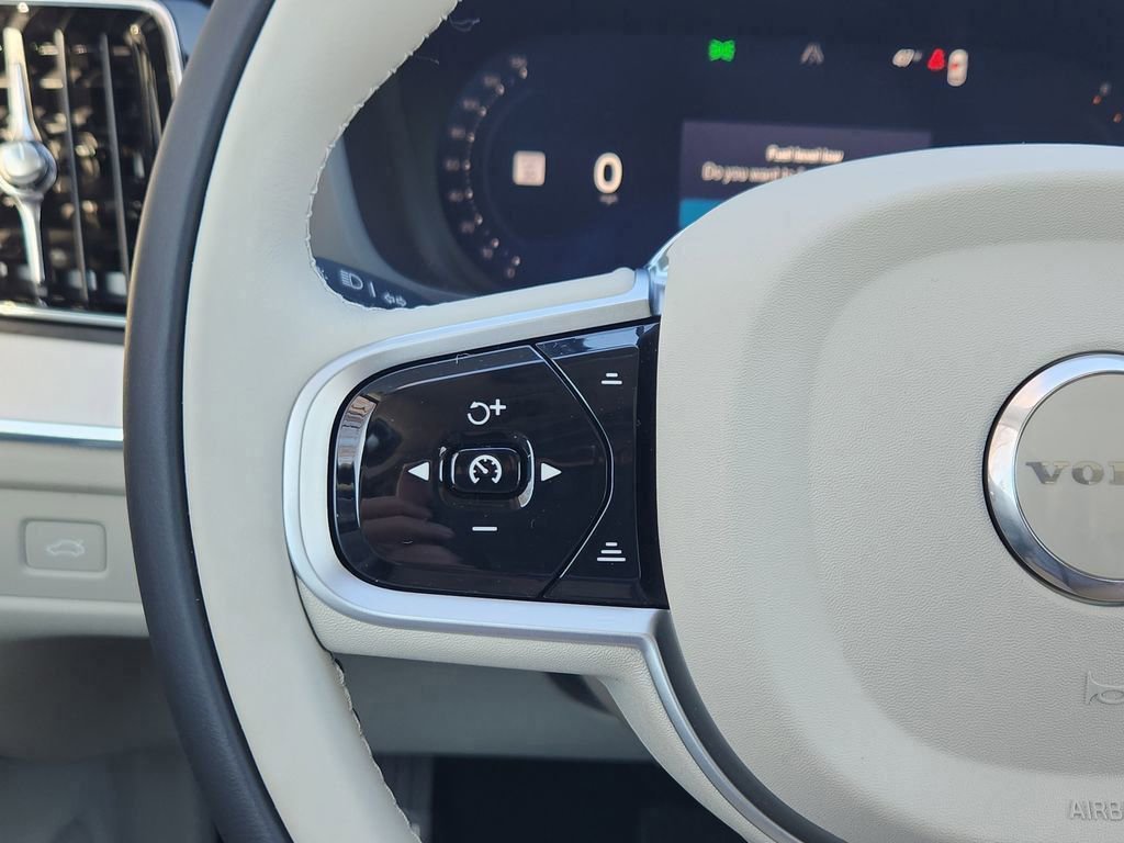 New 2026 Volvo XC60 B5 Ultra w/ Protection Package Premier image 16