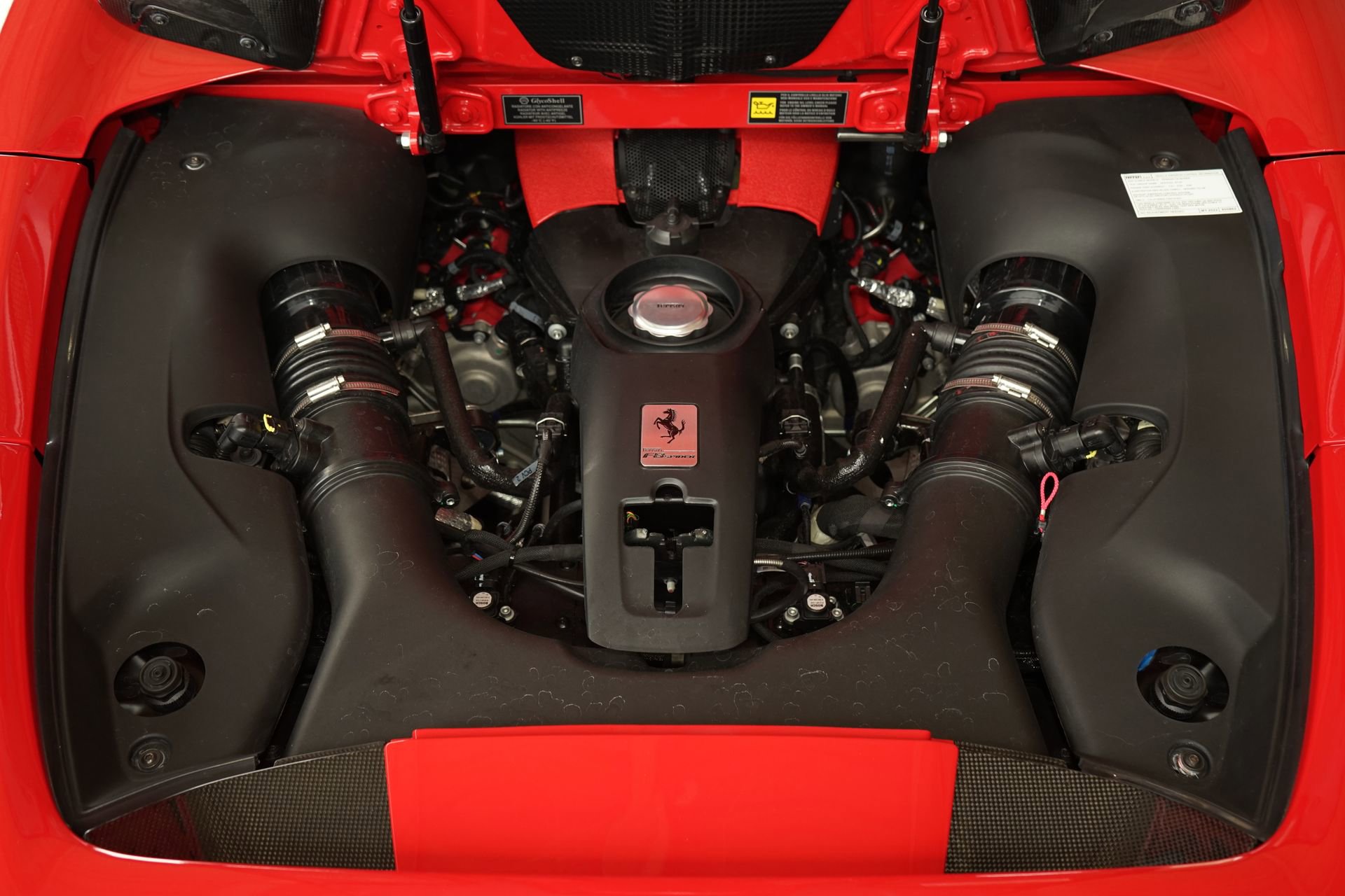 Used 2022 Ferrari F8 Tributo RWD image 34