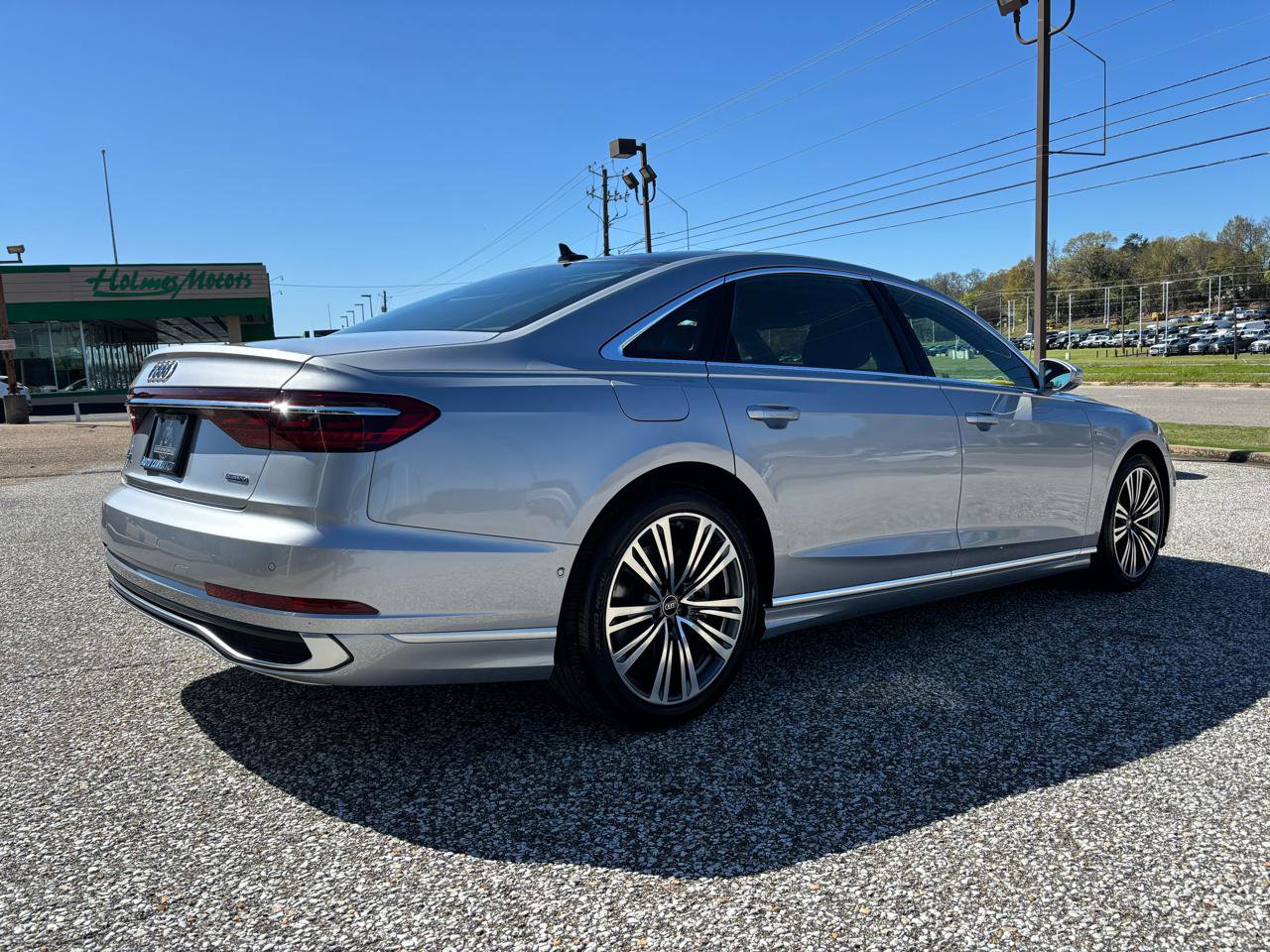 Used 2023 Audi A8 L 3.0T w/ Comfort Plus Package image 10