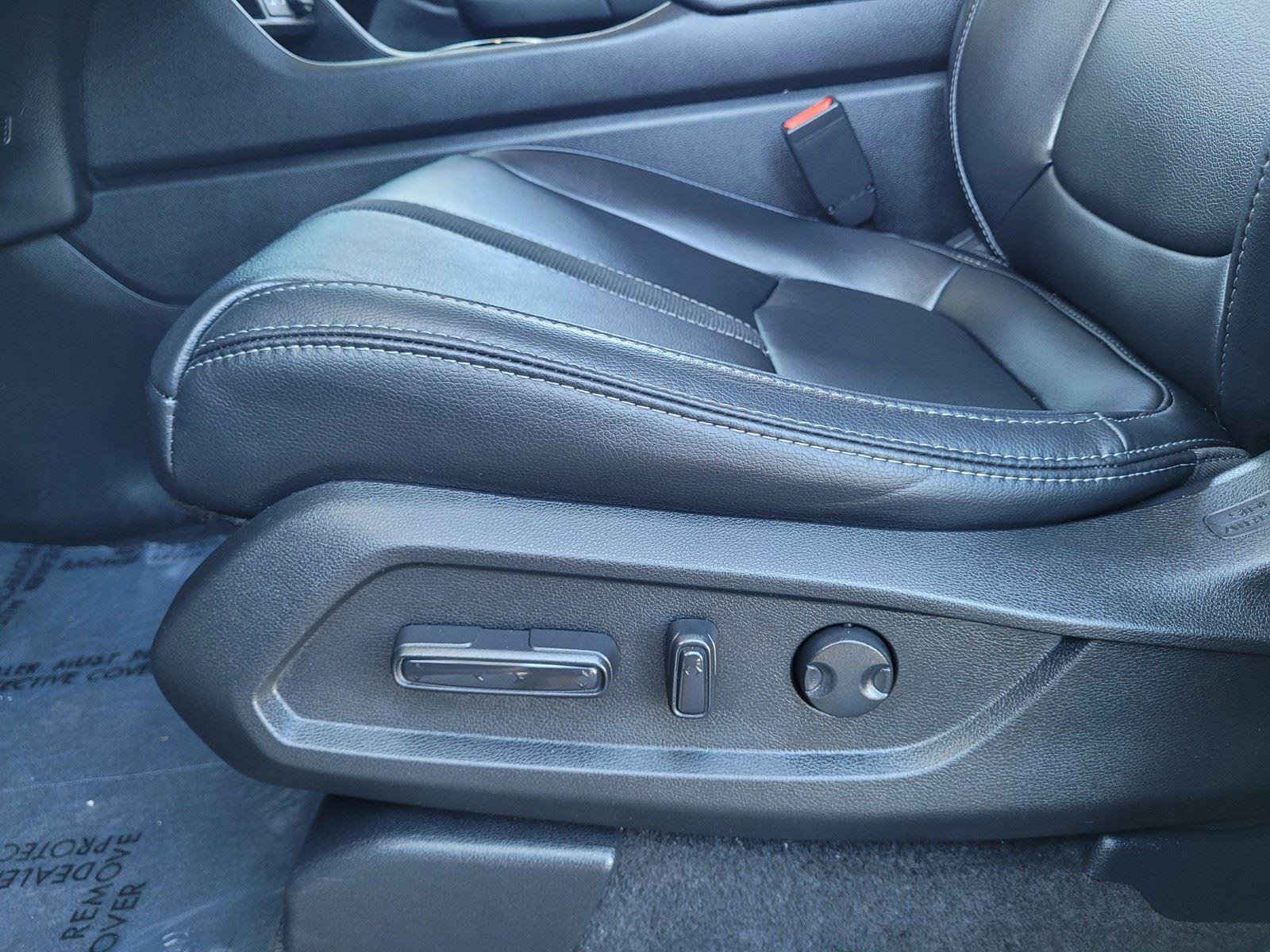 Used 2025 Honda Pilot EX-L image 23