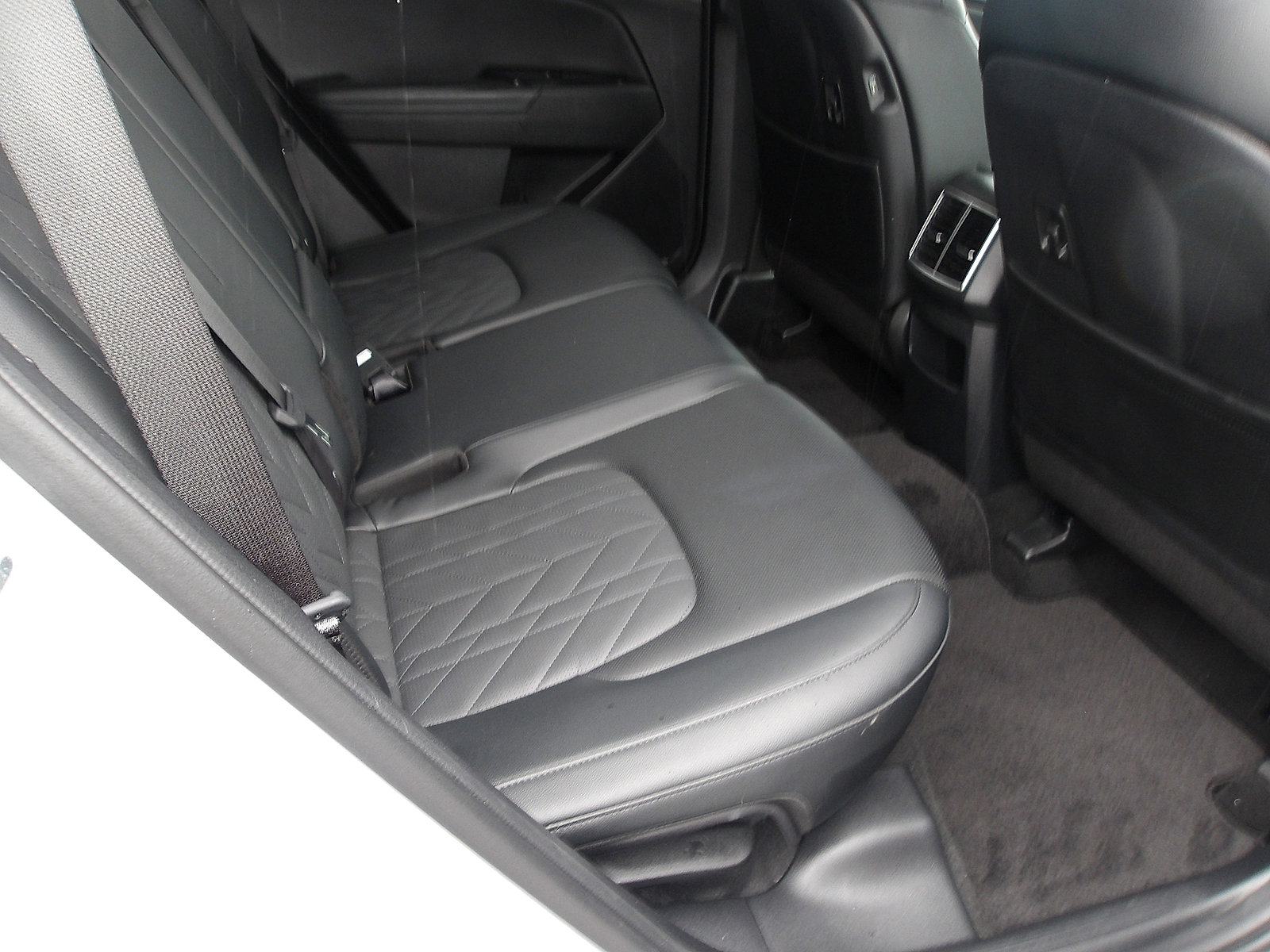 Used 2025 Kia Sportage X-Line w/ Premium Package image 11