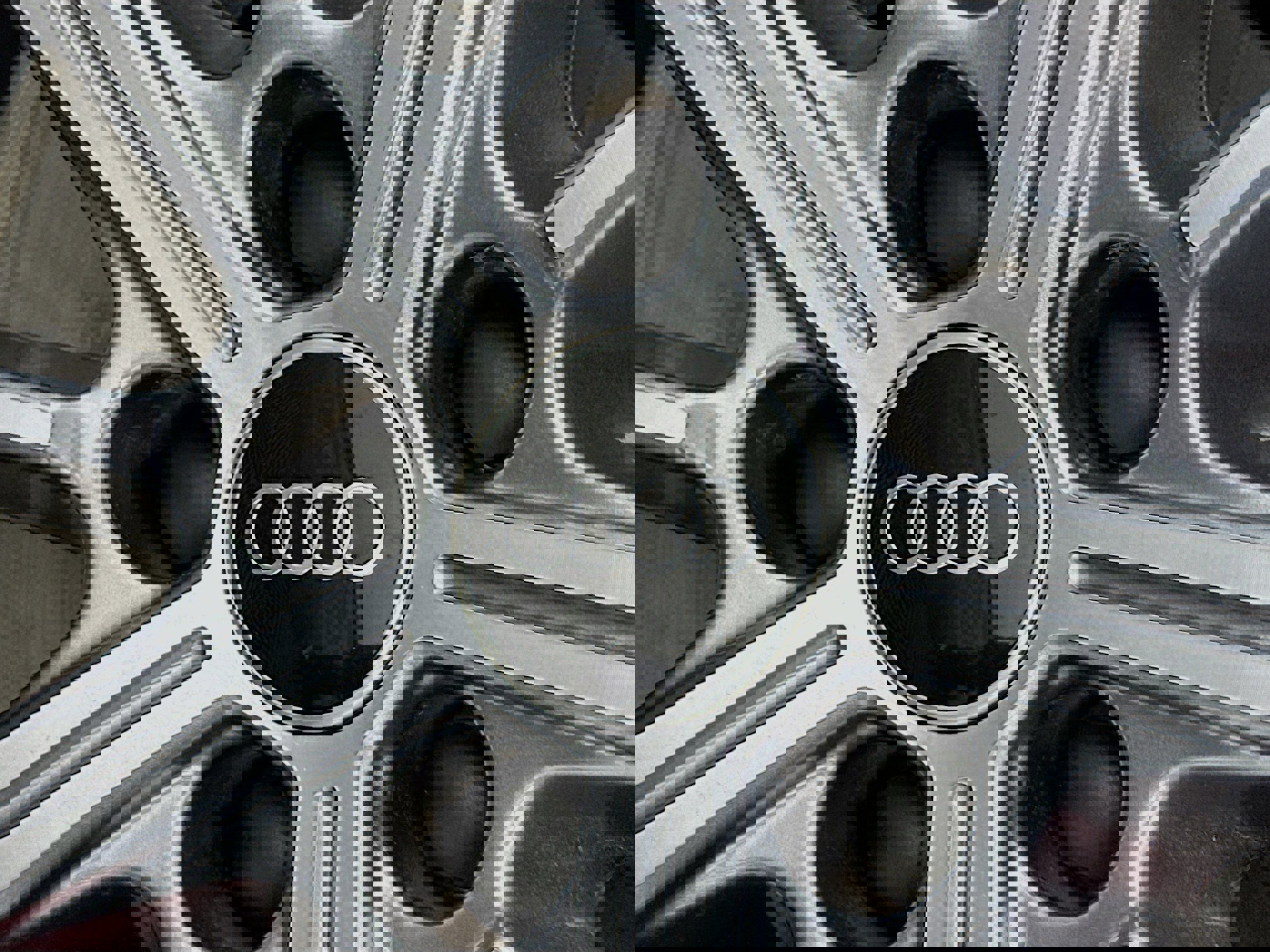 Used 2022 Audi S8 w/ S8 Executive Package image 37