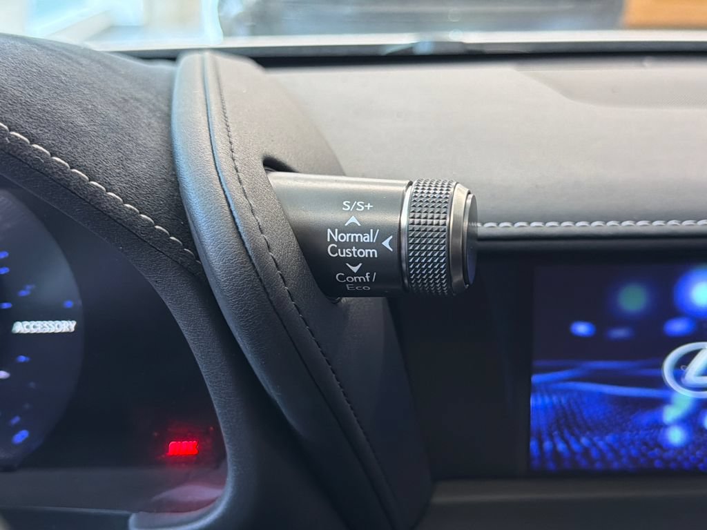 Used 2018 Lexus LC 500 Coupe w/ Sport Package RWD image 37