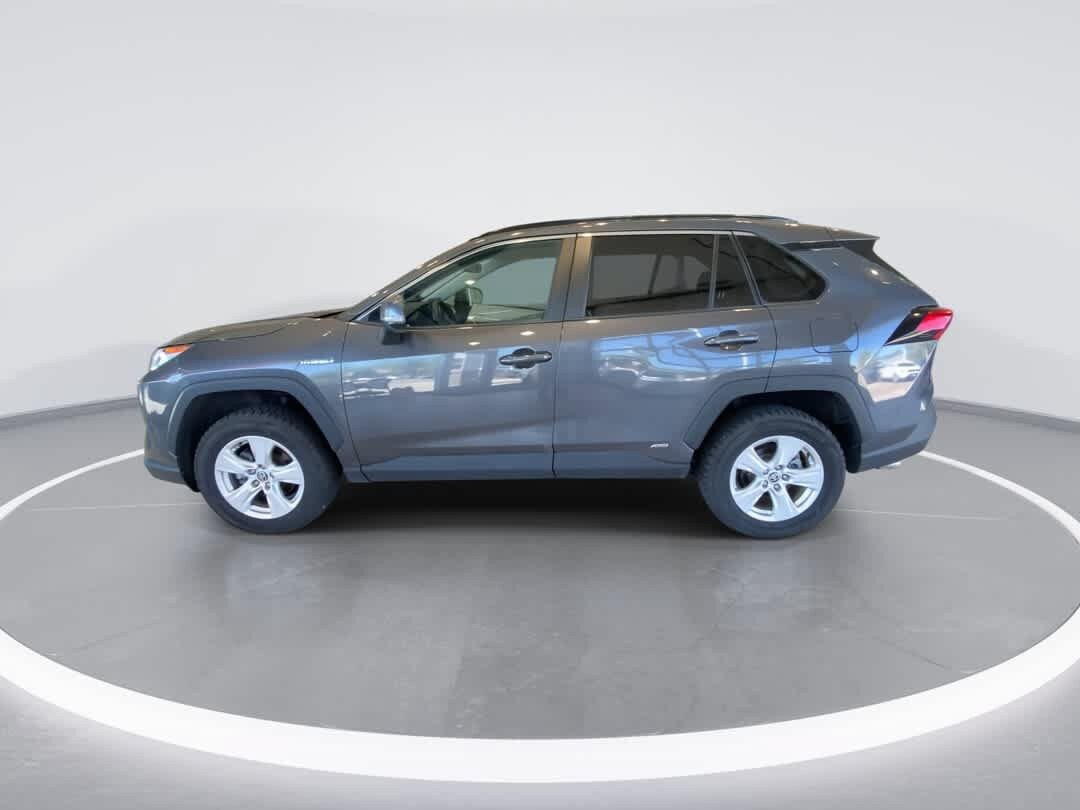 Used 2021 Toyota RAV4 XLE AWD/4WD image 5
