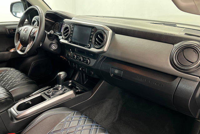 Used 2022 Toyota Tacoma SR5 image 23