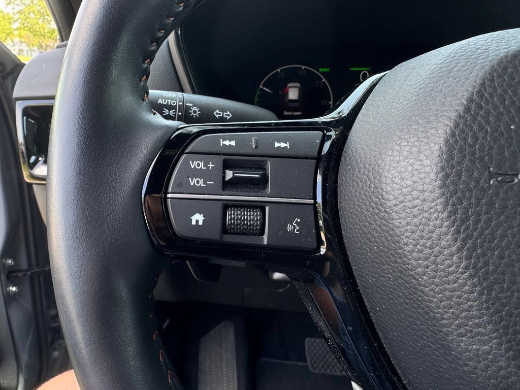 Used 2025 Honda CR-V Sport Touring image 25