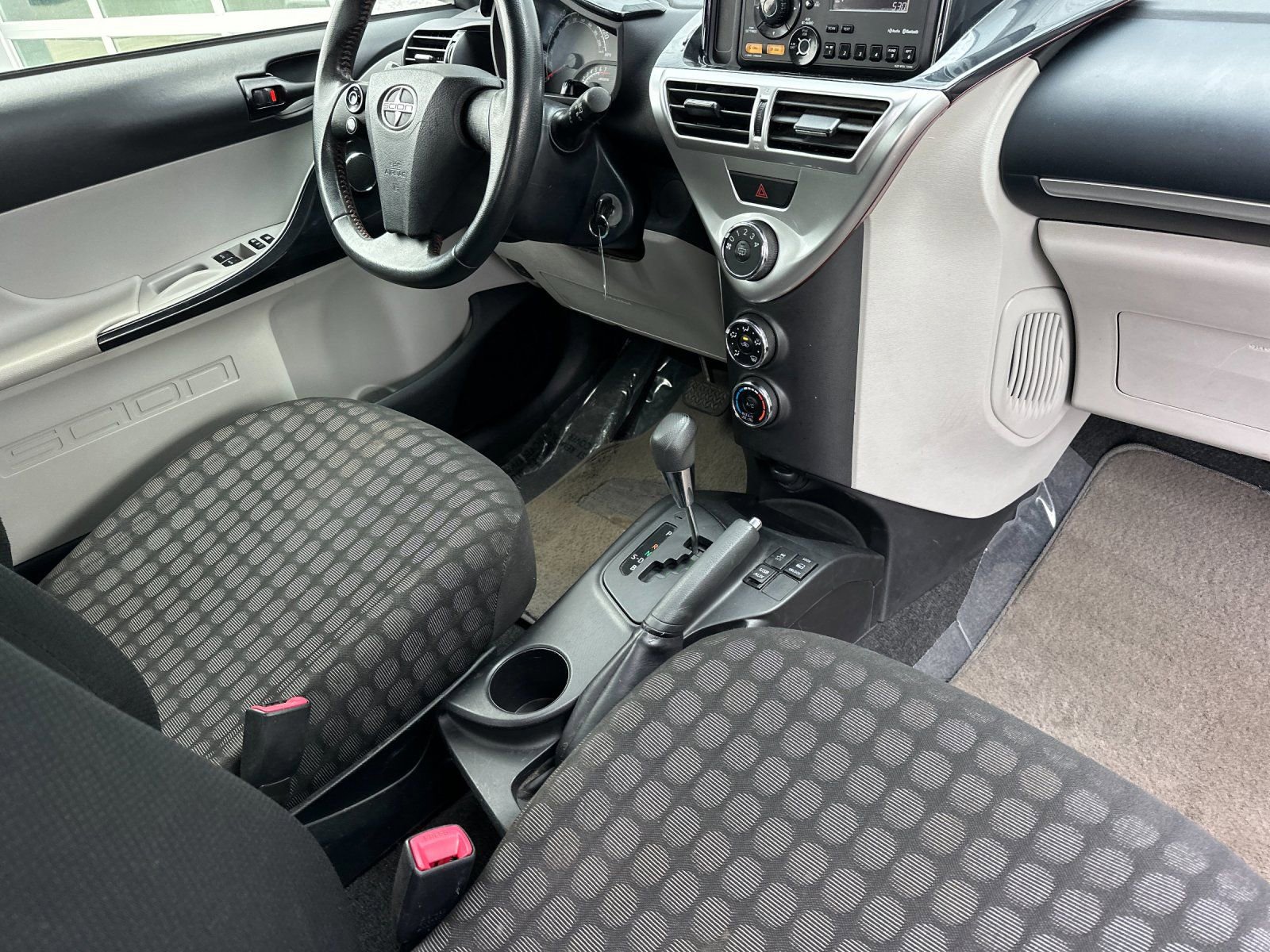 Used 2013 Scion iQ image 16