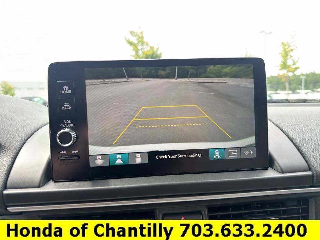 Certified 2025 Honda Pilot Touring image 18