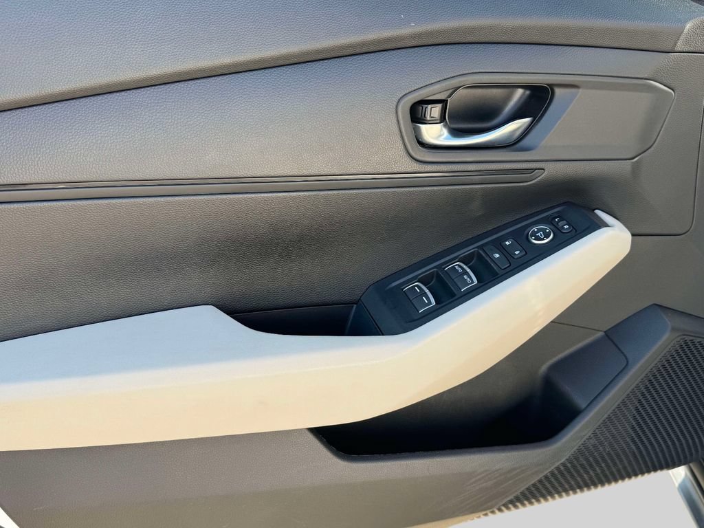 Certified 2023 Honda Accord LX image 17
