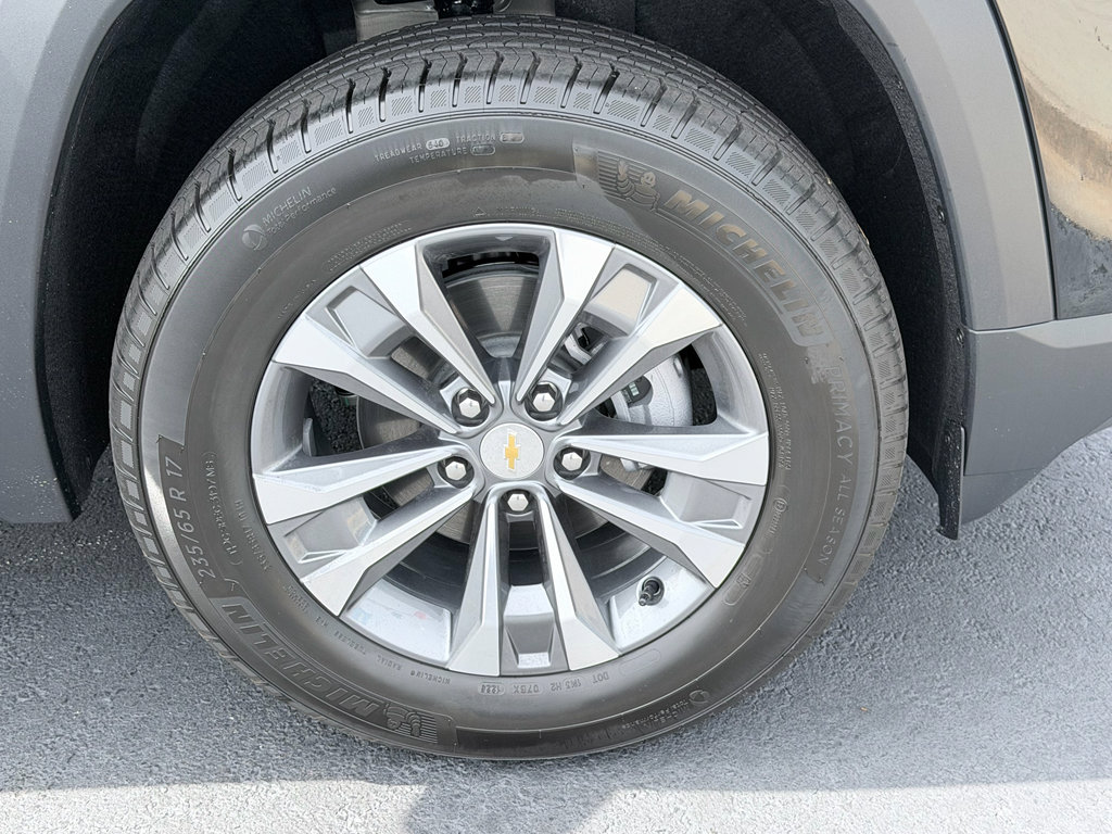 New 2026 Chevrolet Equinox LT w/ Convenience Package II AWD/4WD image 33