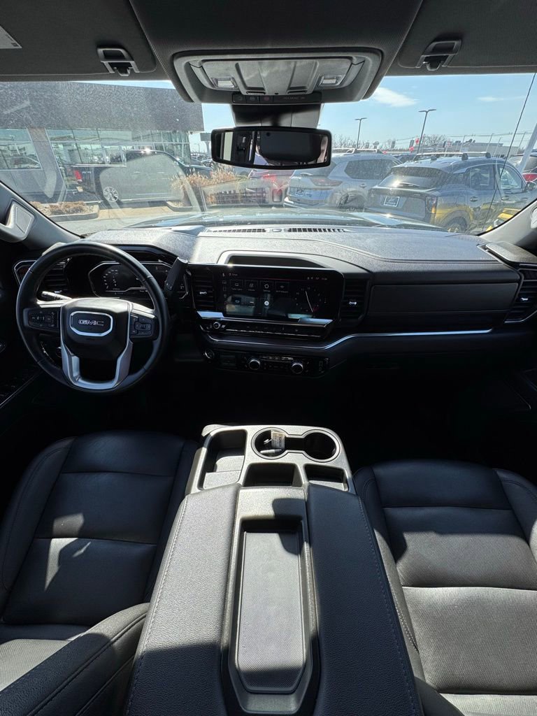 Used 2025 GMC Sierra 1500 SLT image 18
