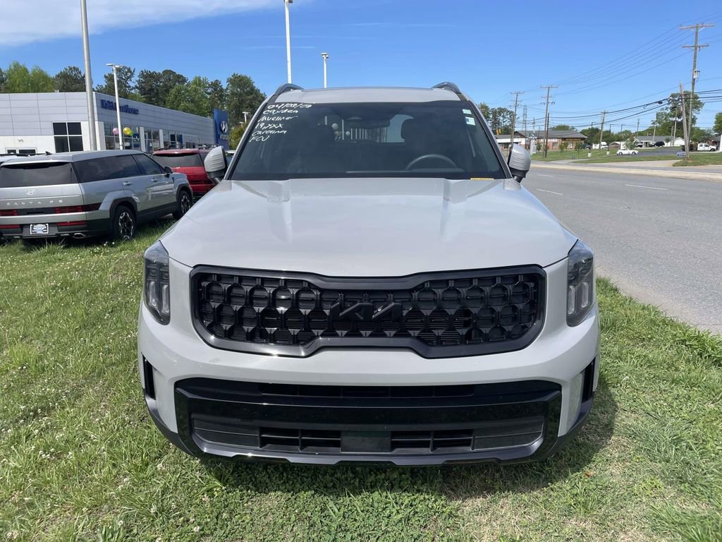 Used 2025 Kia Telluride EX X-Line image 2