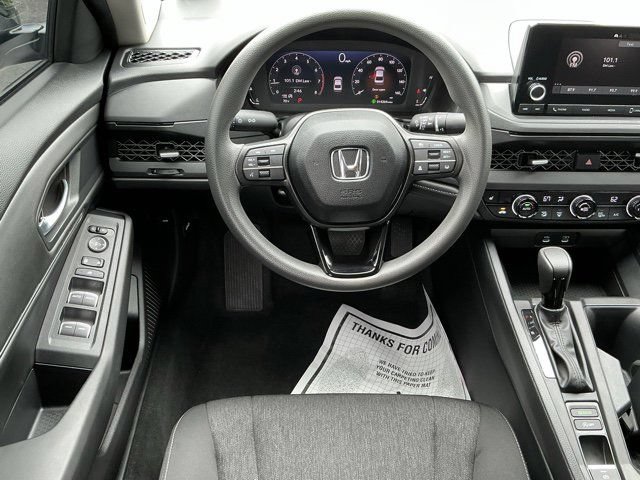 Used 2025 Honda Accord SE image 11