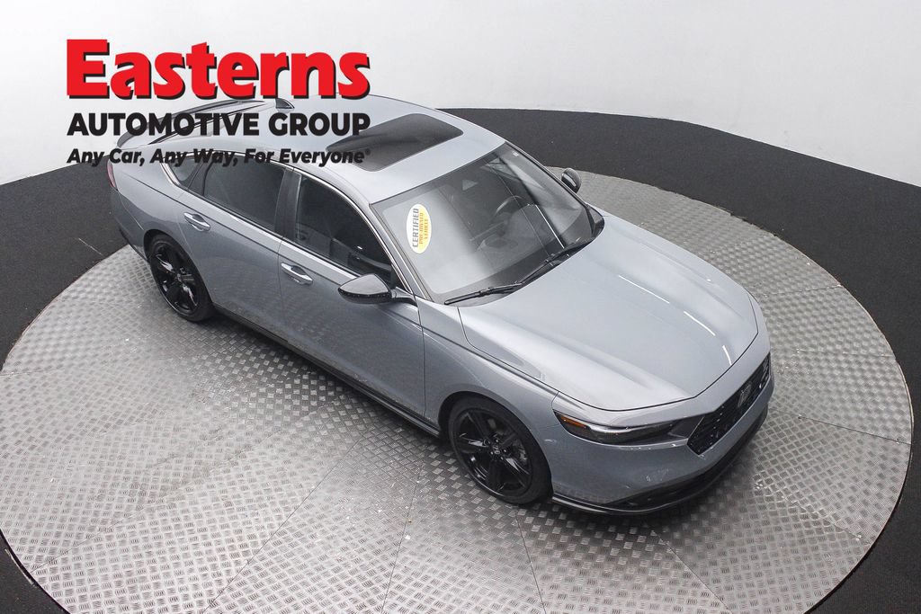 Used 2023 Honda Accord Sport image 3