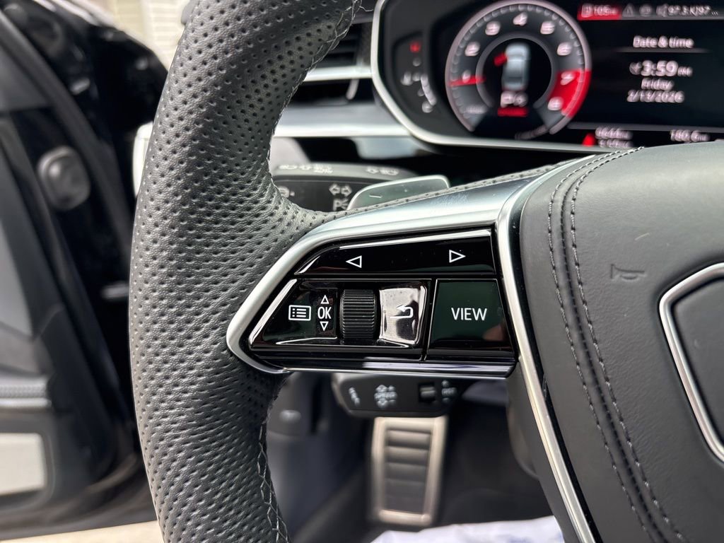 Used 2024 Audi S8 image 24