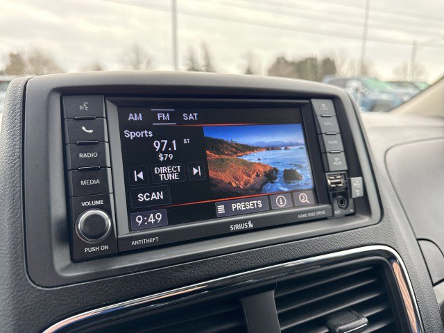 Used 2020 Dodge Grand Caravan SE w/ UConnect Hands-Free Group image 12