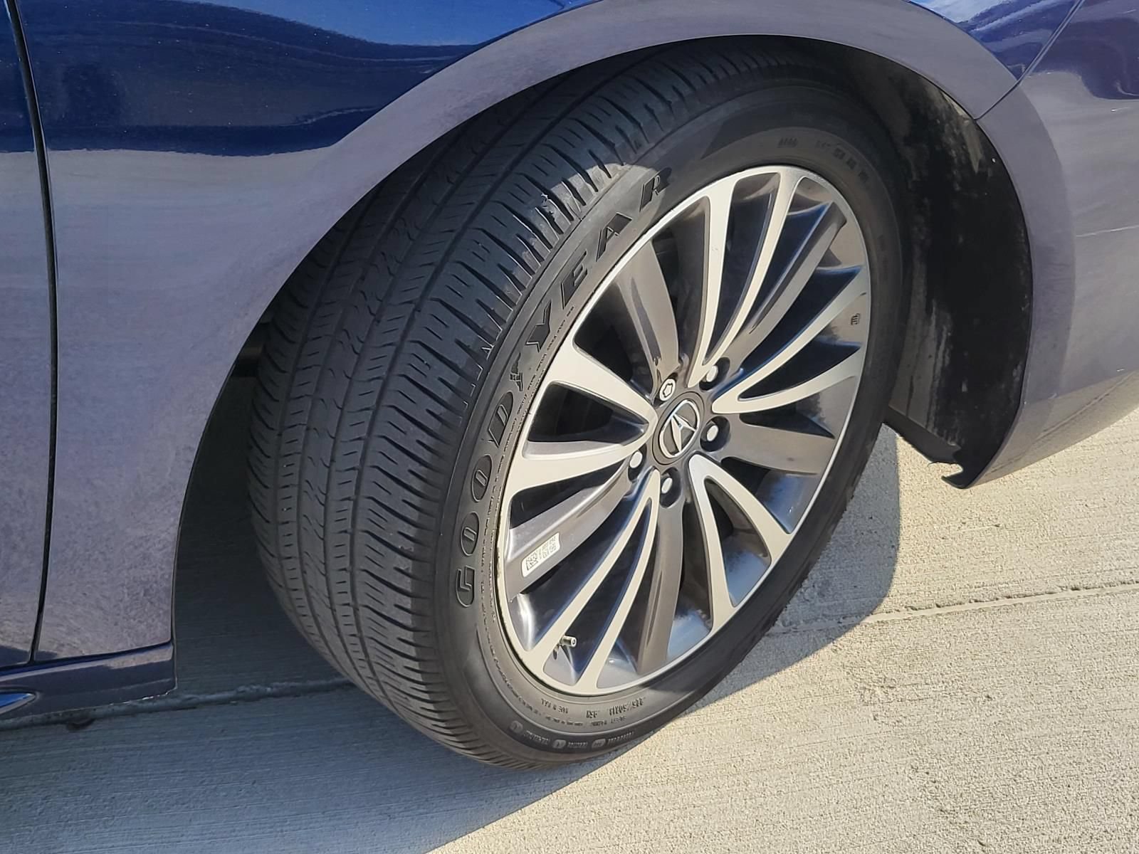 Used 2018 Acura TLX V6 SH-AWD w/ Advance Package image 7