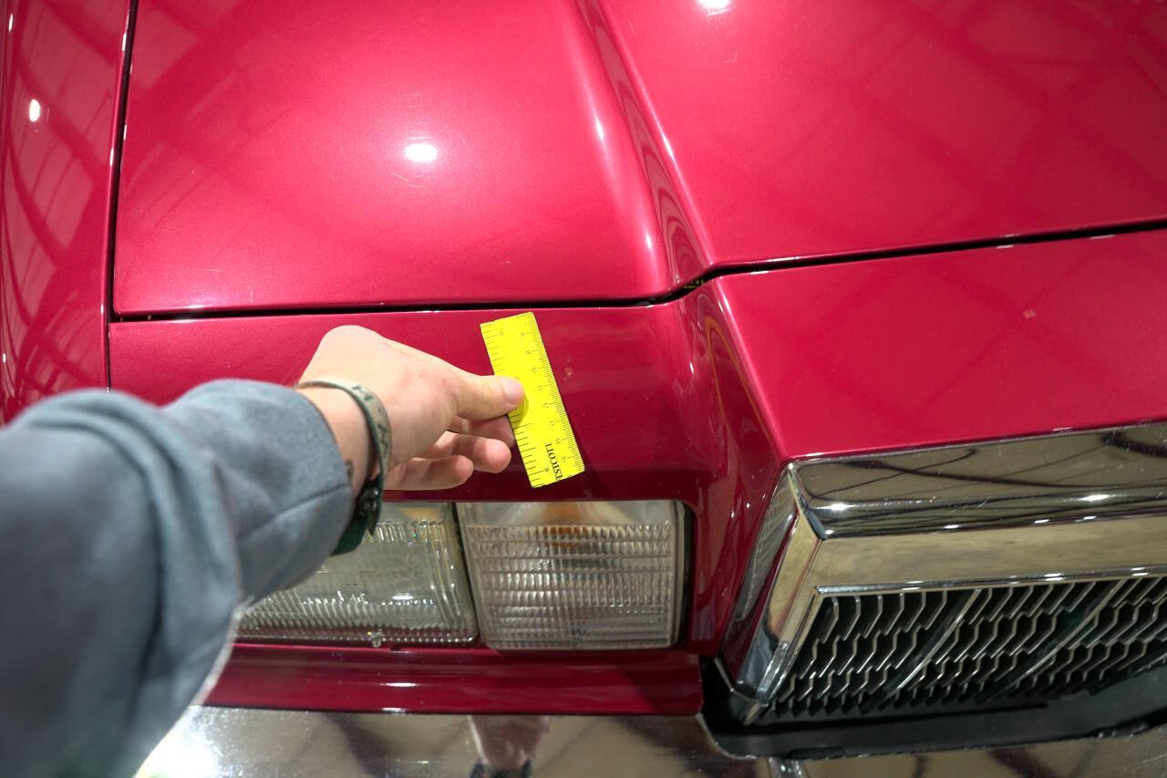 Used 1990 Lincoln Mark VII LSC RWD image 31
