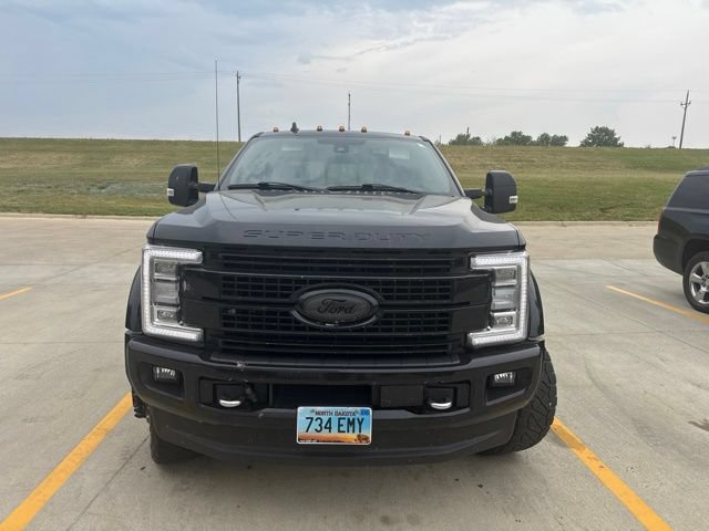 Used 2019 Ford F450 Platinum w/ Platinum Ultimate Package AWD/4WD image 2