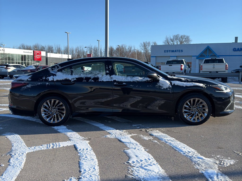 Used 2024 Lexus ES 350 Ultra Luxury w/ Accessory Package (Z1) image 4