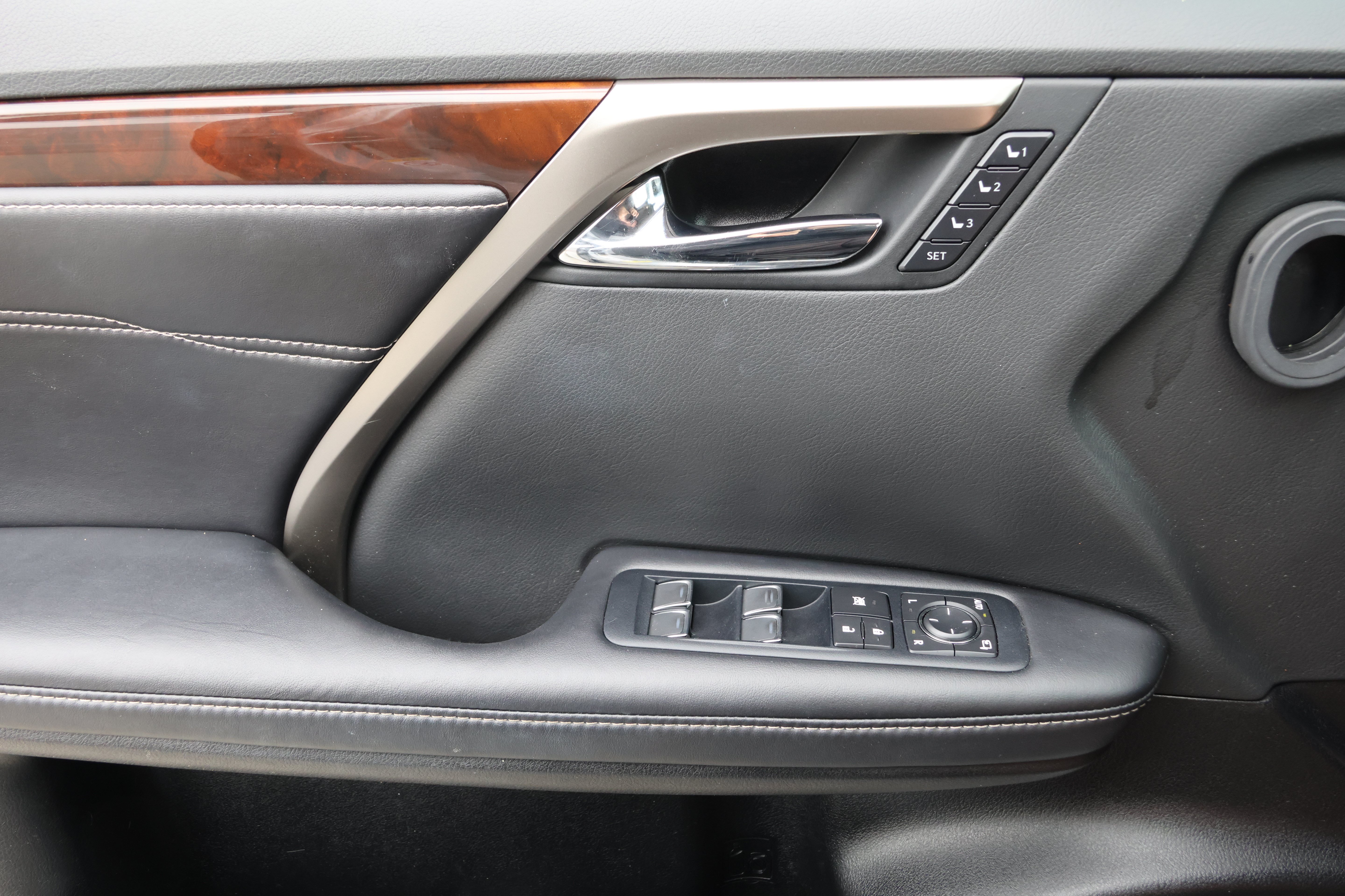 Used 2017 Lexus RX 350 FWD w/ Premium Package image 12