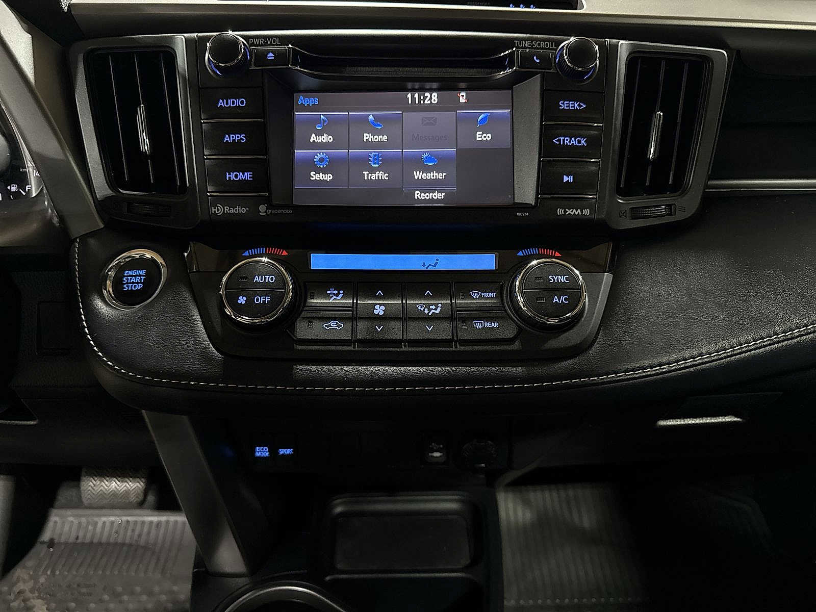 Used 2018 Toyota RAV4 XLE AWD/4WD image 20