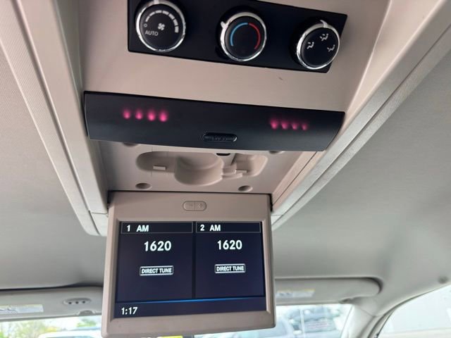 Used 2015 Chrysler Town & Country Touring-L w/ Driver Convenience Group FWD image 21