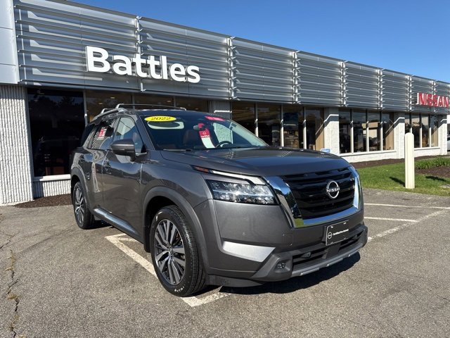 Certified 2022 Nissan Pathfinder Platinum w/ Cargo Package