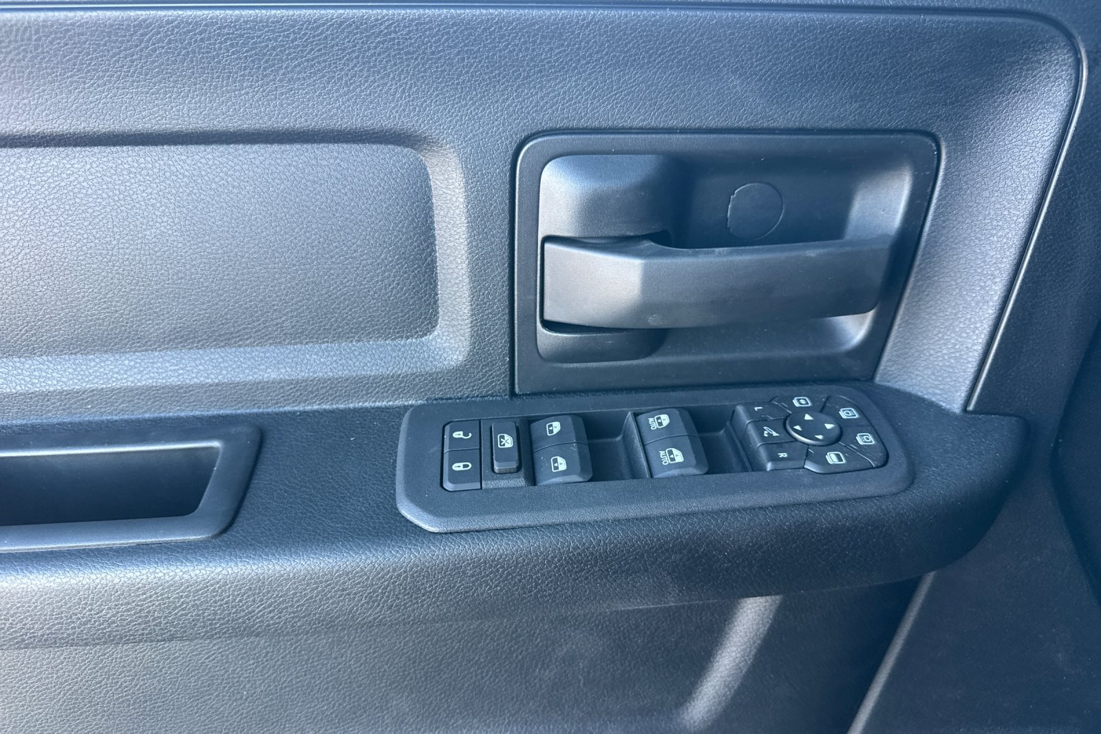 New 2026 RAM 2500 Tradesman AWD/4WD image 10