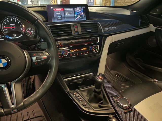 Used 2020 BMW M4 Coupe w/ Competition Package image 25