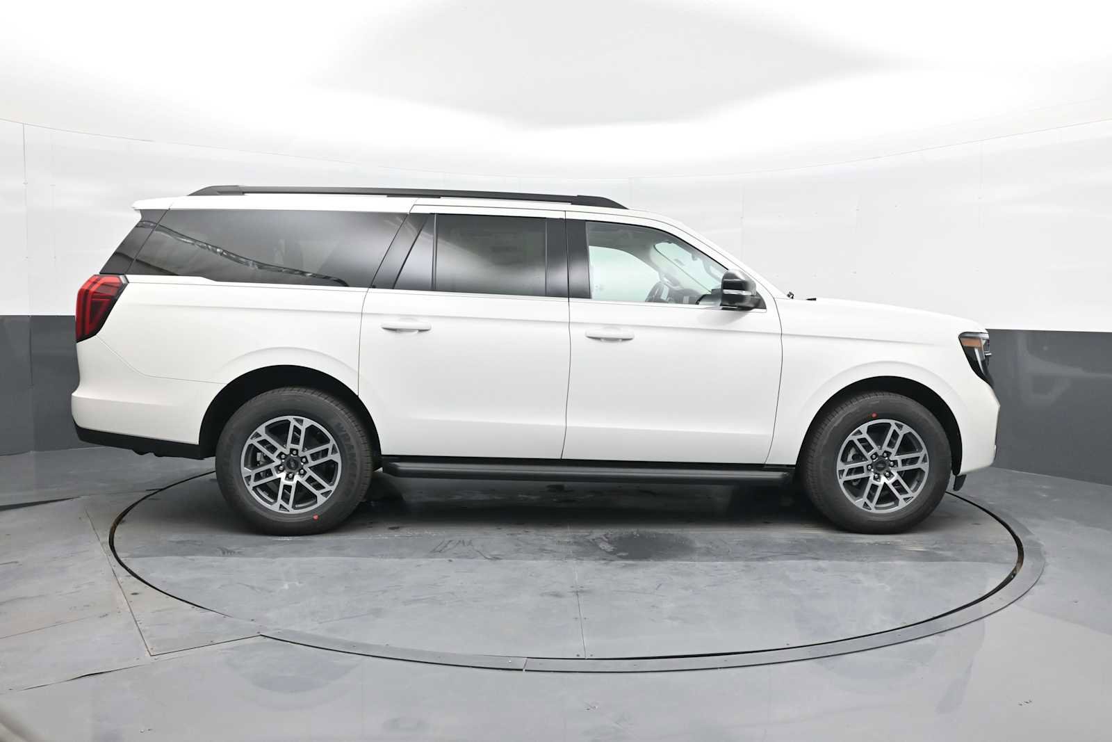 New 2026 Ford Expedition Max Active image 9