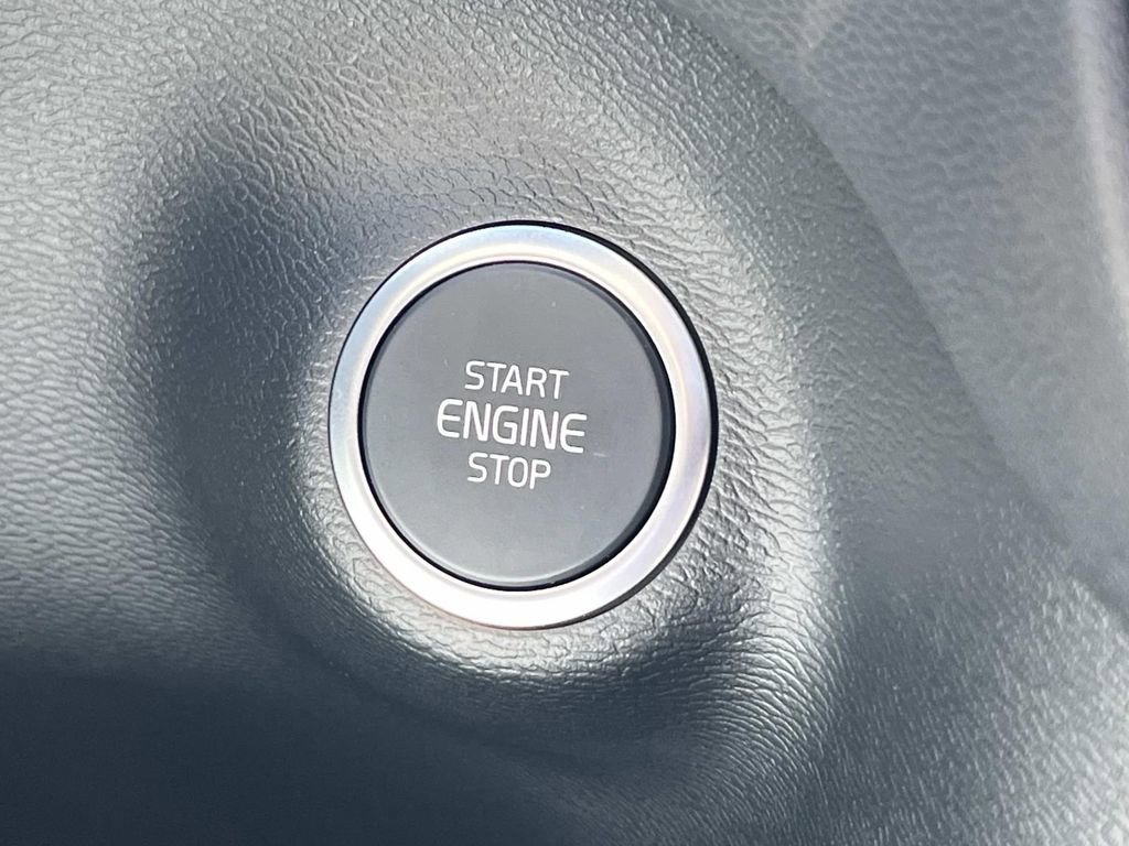 New 2026 Volvo XC40 B5 Ultra w/ Climate Package image 30