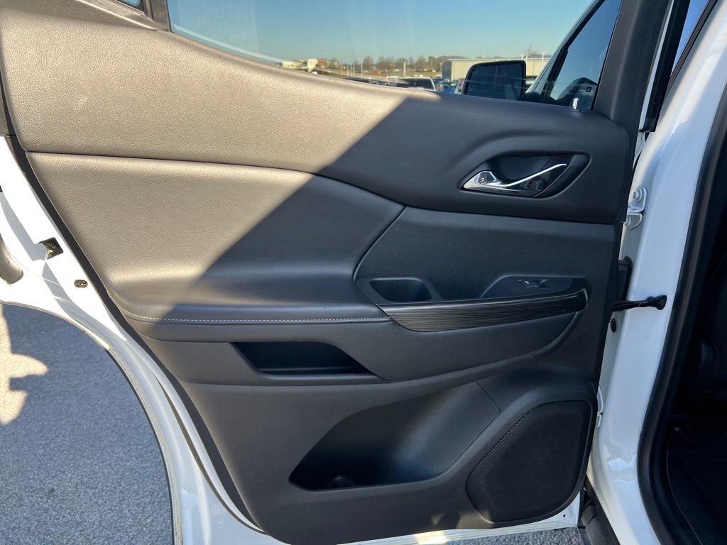 Used 2019 GMC Acadia SLT w/ Black Edition image 16