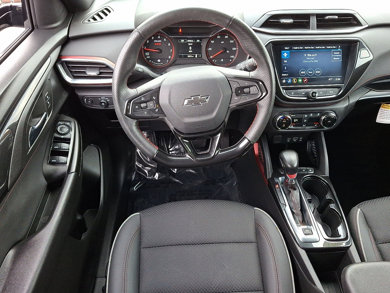 Used 2023 Chevrolet TrailBlazer RS w/ Convenience Package image 12