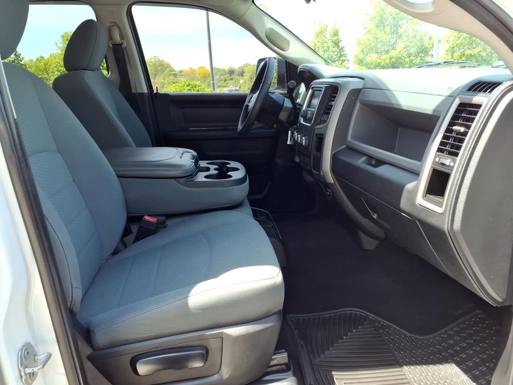 Used 2018 RAM 2500 Tradesman w/ Chrome Appearance Group AWD/4WD image 26