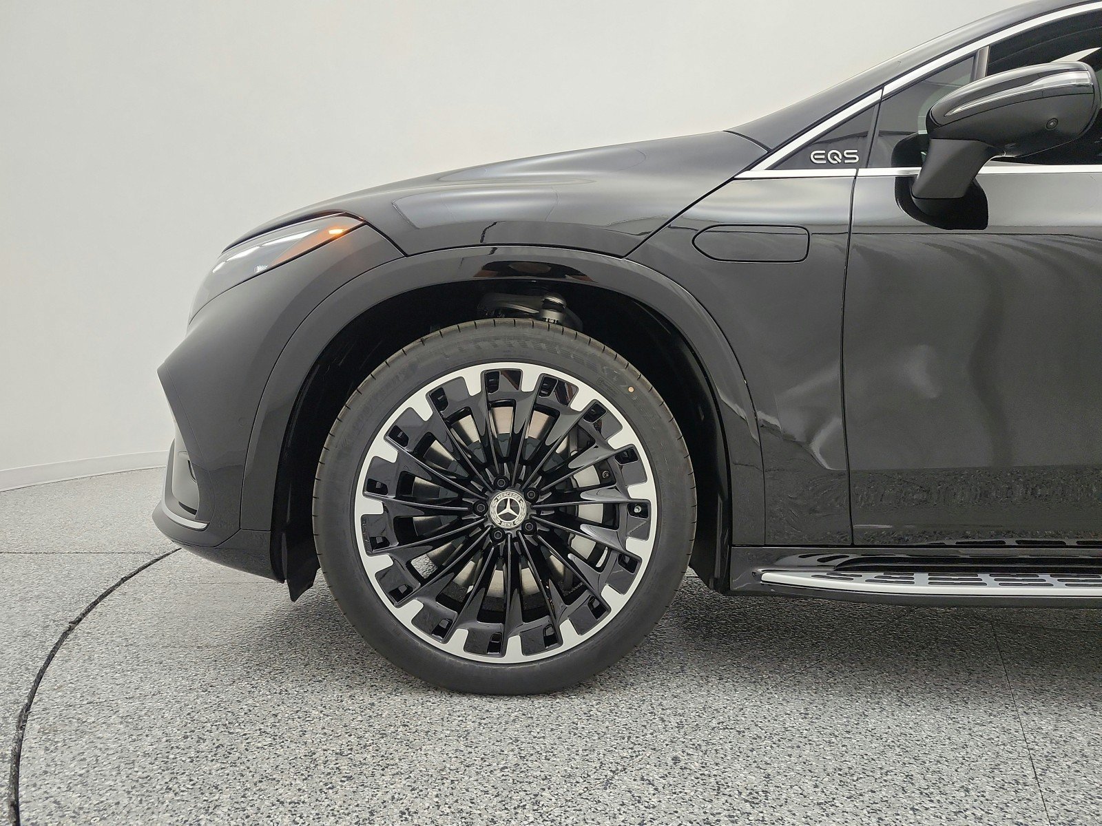 New 2026 Mercedes-Benz EQS 550 4MATIC SUV image 12