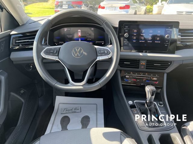 Used 2026 Volkswagen Jetta SE FWD image 29