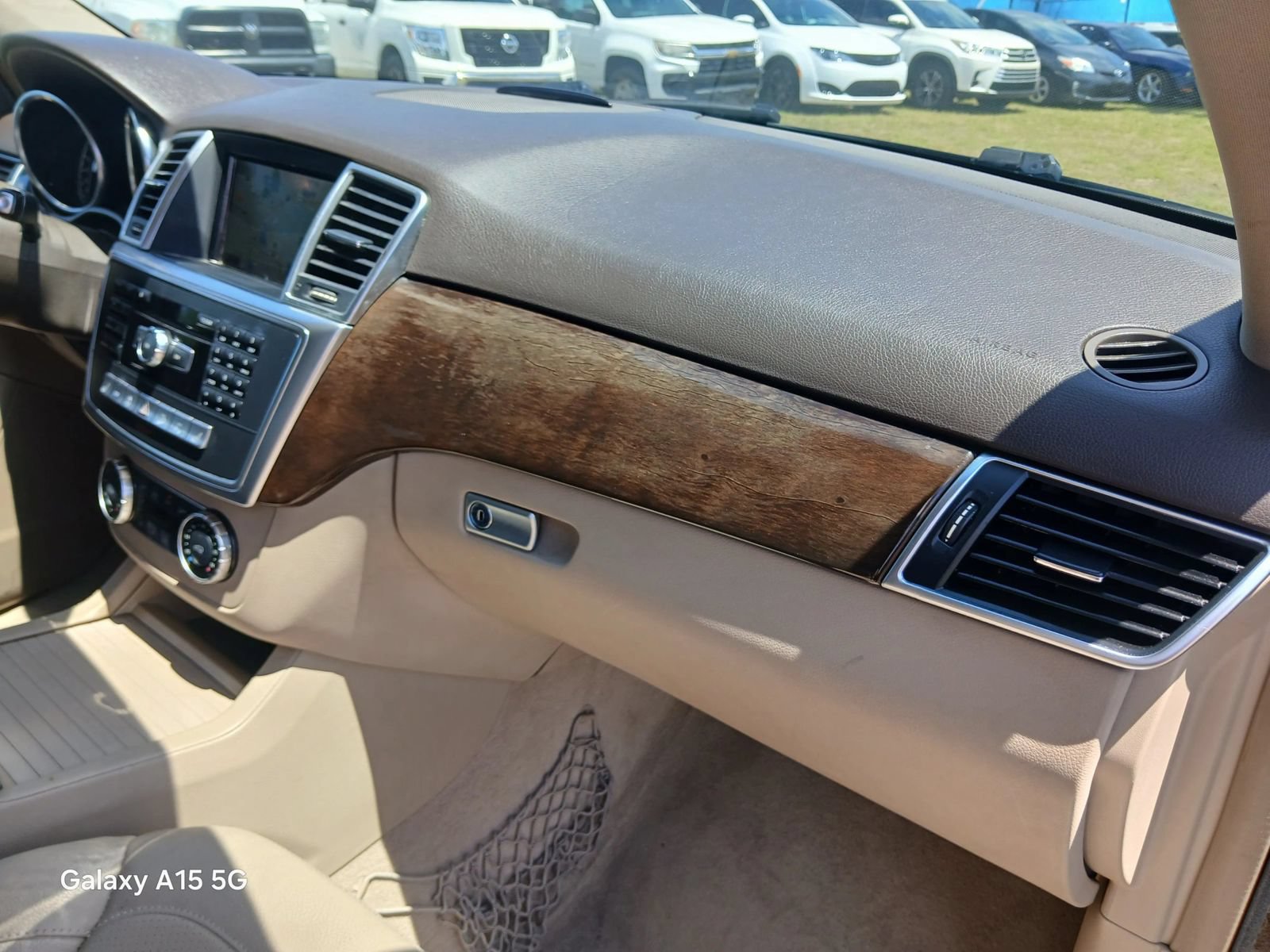 Used 2015 Mercedes-Benz ML 250 BlueTEC 4MATIC w/ Premium 1 Package image 35