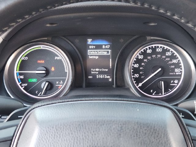 Used 2023 Toyota Camry SE FWD image 6