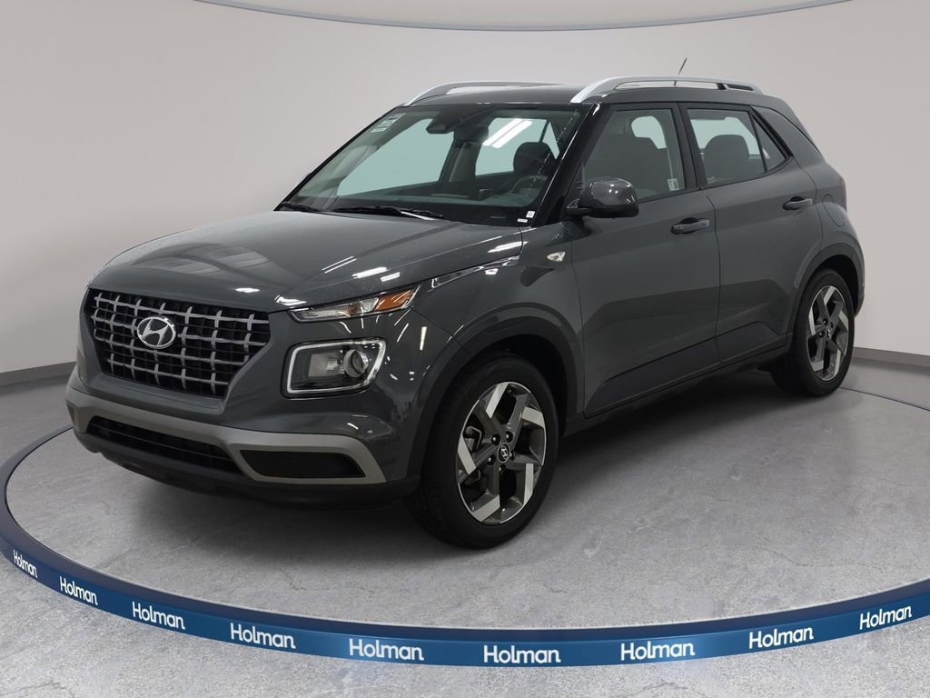 Used 2025 Hyundai Venue SEL FWD video 1