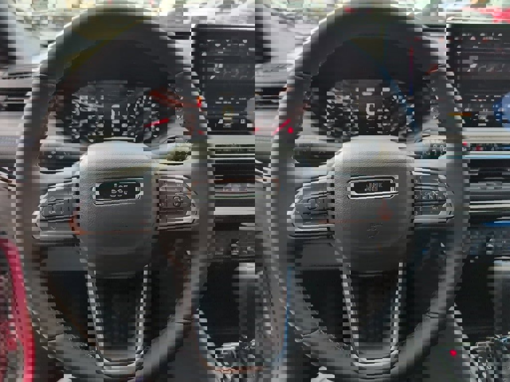 New 2026 Jeep Compass Latitude image 11