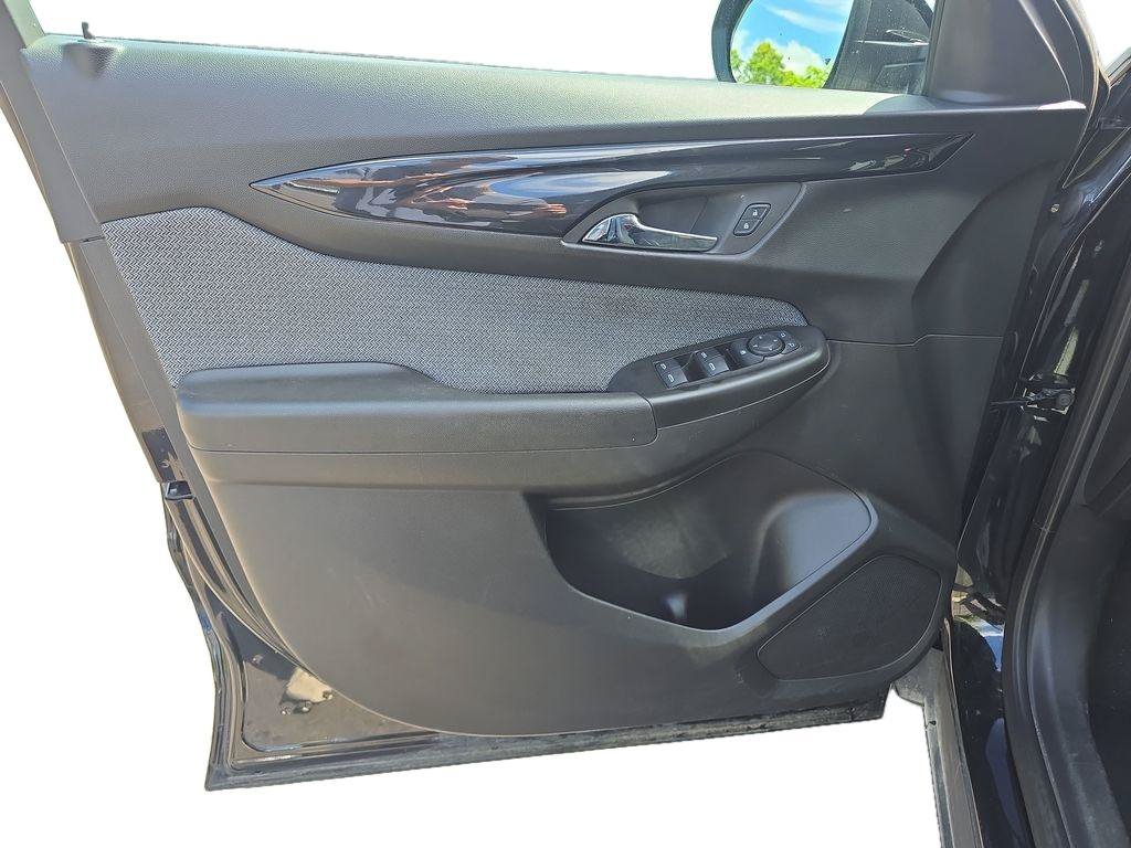 Used 2025 Chevrolet TrailBlazer LT FWD image 8