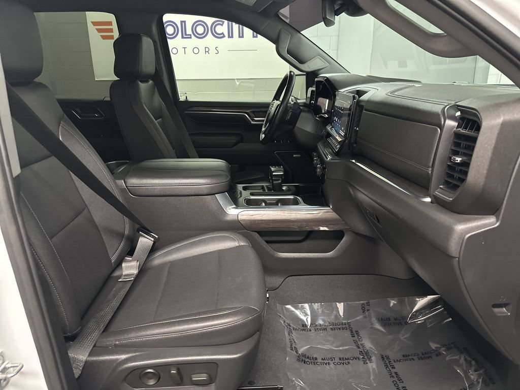 Used 2023 Chevrolet Silverado 1500 LTZ AWD/4WD image 20